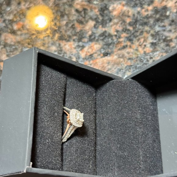 Disney Belle Engagement Rign - Picture 3 of 6